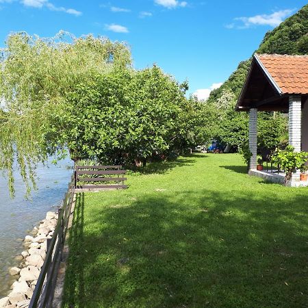Dedin Raj Villa Голубац Екстериор снимка
